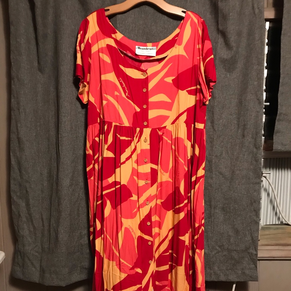 Manuhealii Dress